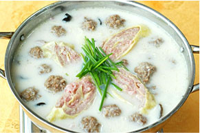羊肉白汤火锅